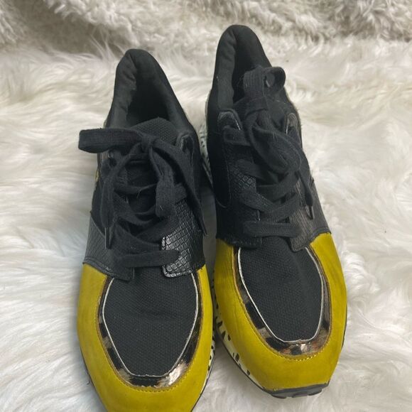 Steve Madden Boomer lace up wedge sneakers fabric Black & mustard yellow SZ9M - Picture 3 of 10